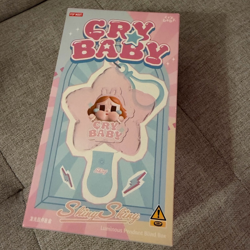 Popmart Crybaby Luminous Pendant - Secret Edition Shiny Queen